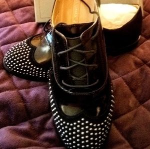 BCBG Max black studded dresse shoes
